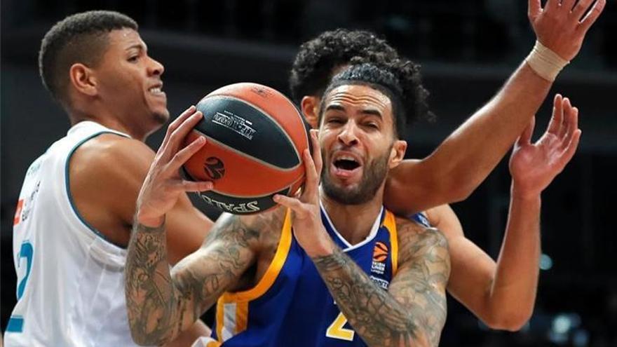 Muere Tyler Honeycutt, alero del Khimki, en un tiroteo