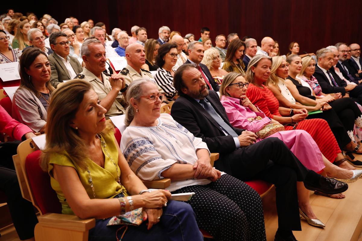 La Asociación Española Contra el Cáncer (AECC) en Córdoba entrega sus segundos premios  María Cañas