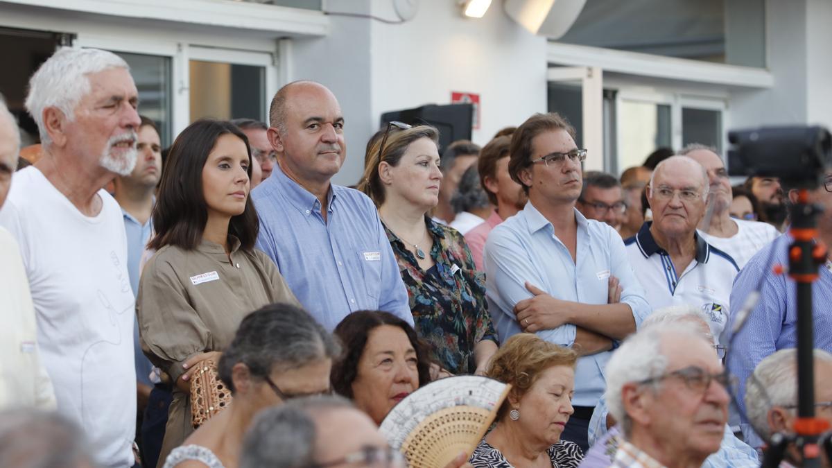 El presidente del Consell, Vicent Marí, junto a algunos consellers de su gobierno.