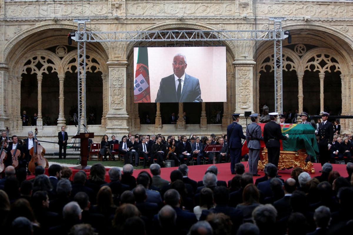 Portugal dice "hasta siempre" a Mário Soares