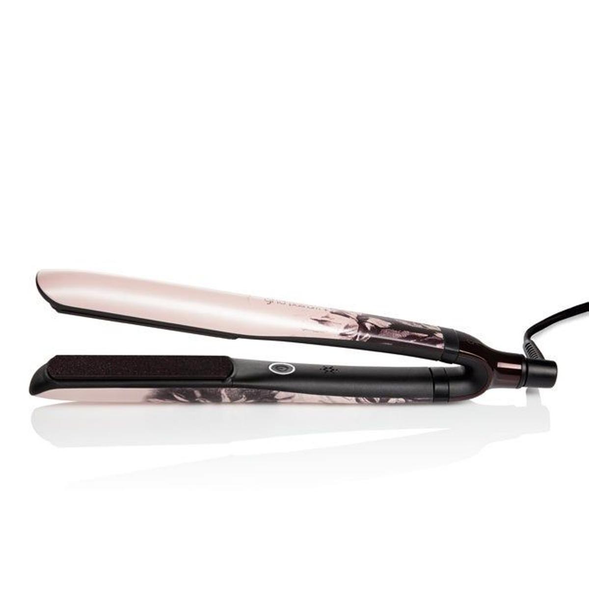 Plancha de pelo 'Gold Ink on Pink' de GHD (Precio: 275,00 euros)