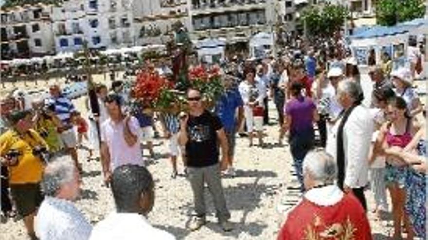 El seguici va anar des de l&#039;església parroquial fins a la Platja Gran.