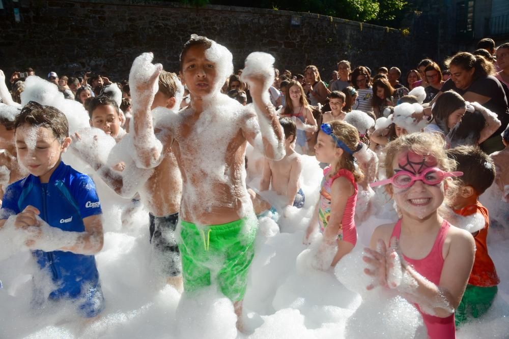 No hay fin de cole sin fiesta de la espuma