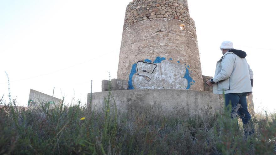 Las fuertes lluvias agudizan el proceso de deterioro del molino de Marchamalo