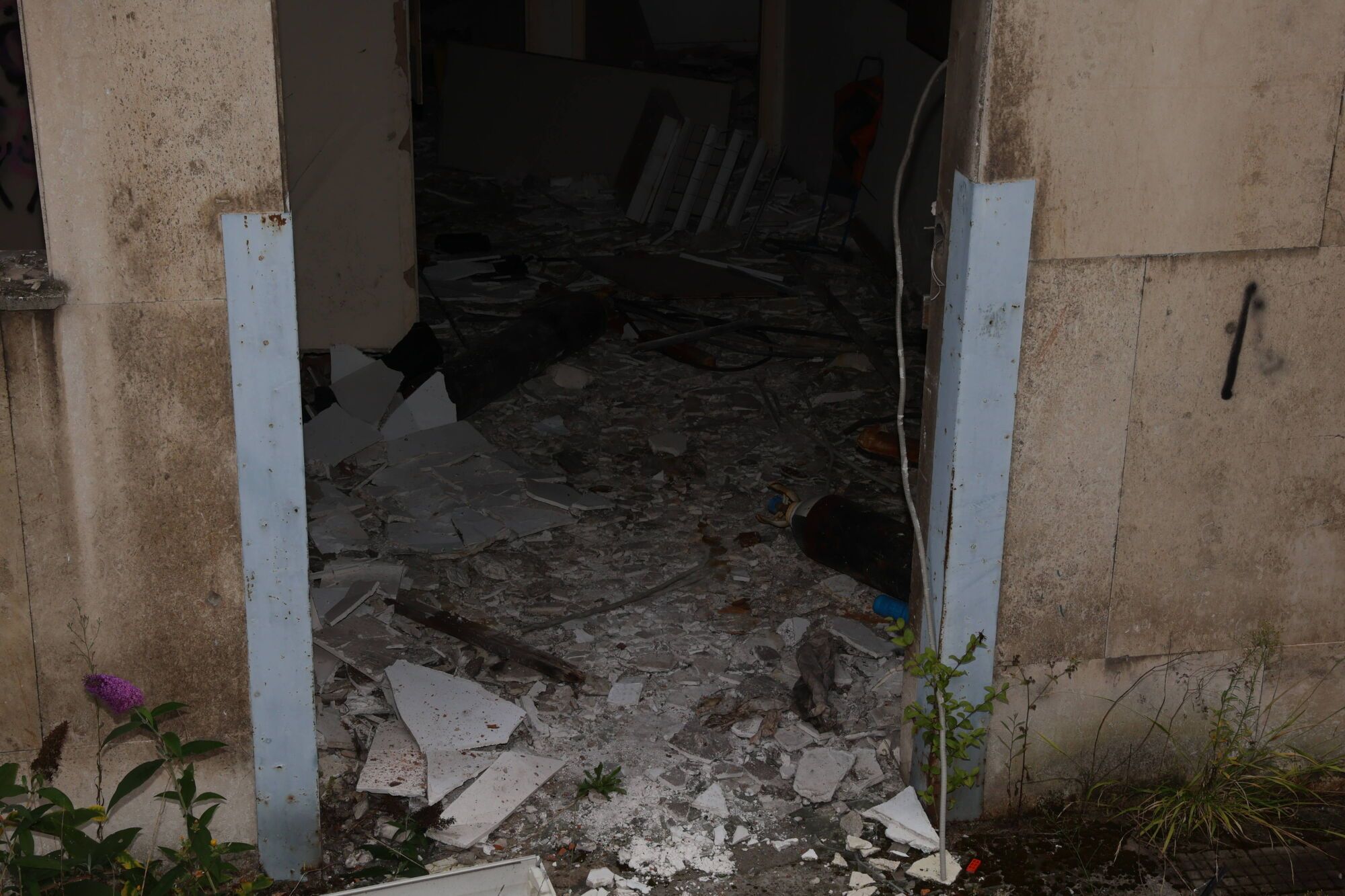 Viejo HUCA. Recorrido por cómo está el viejo hospital.