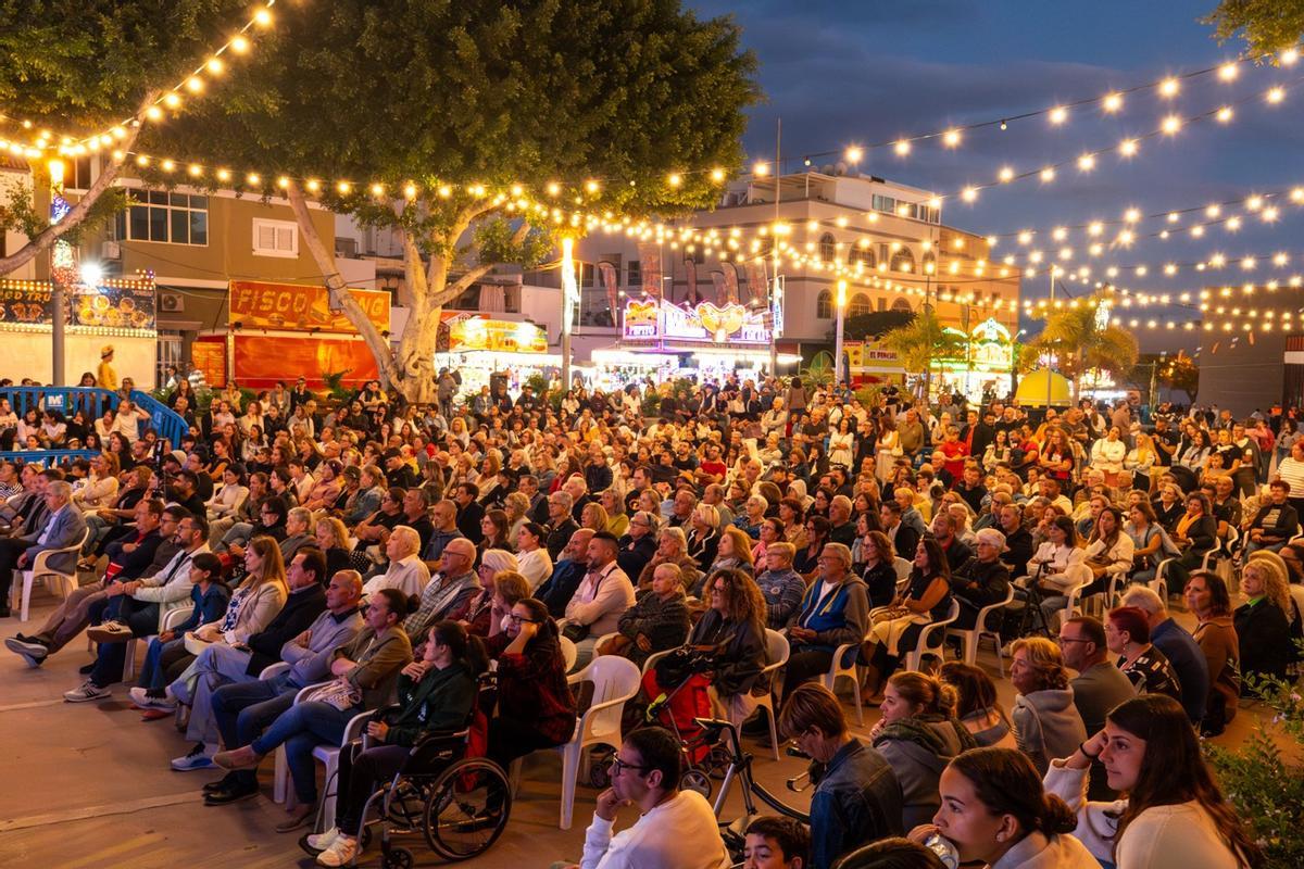 El Tablero abre sus fiestas con un emotivo pregón dedicado a la historia de sus escuelas