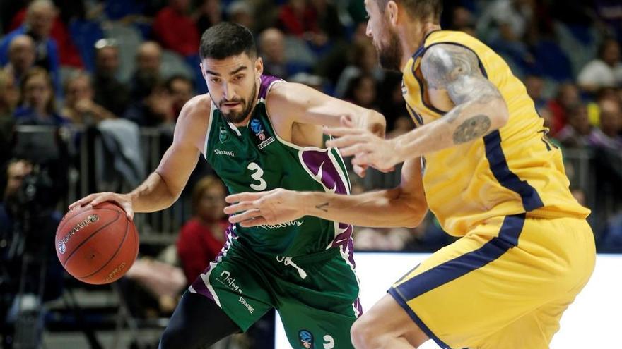 Jaime Fernández disputando un partido con el Unicaja