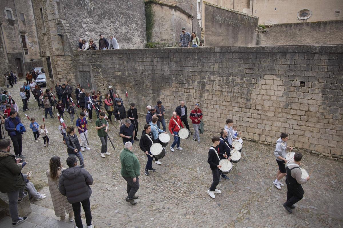 Assaig per a infants dels Manaies
