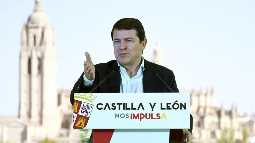 El presidente de Castilla y León afirma que el acuerdo PSOE-ERC genera &quot;desigualdad&quot; y anuncia que acudirán a los tribunales