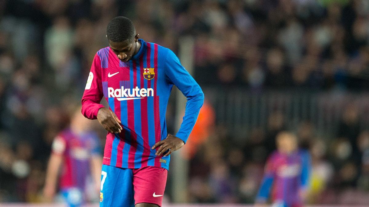 Dembélé, abatido, durante el Barça-Cádiz del Camp Nou.