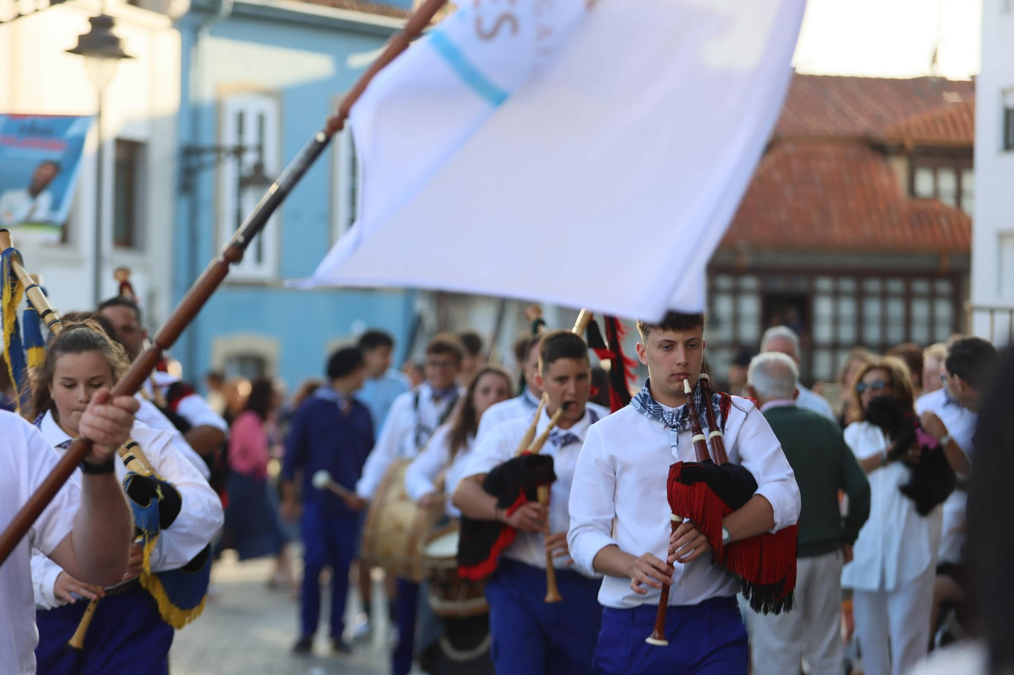 EN IMÁGENES: La procesión de "la llamada de la mar" en el Carmen de Luanco