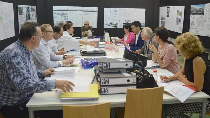 Seis arquitectos de prestigio eligen el diseño de la futura escuela de la Politécnica