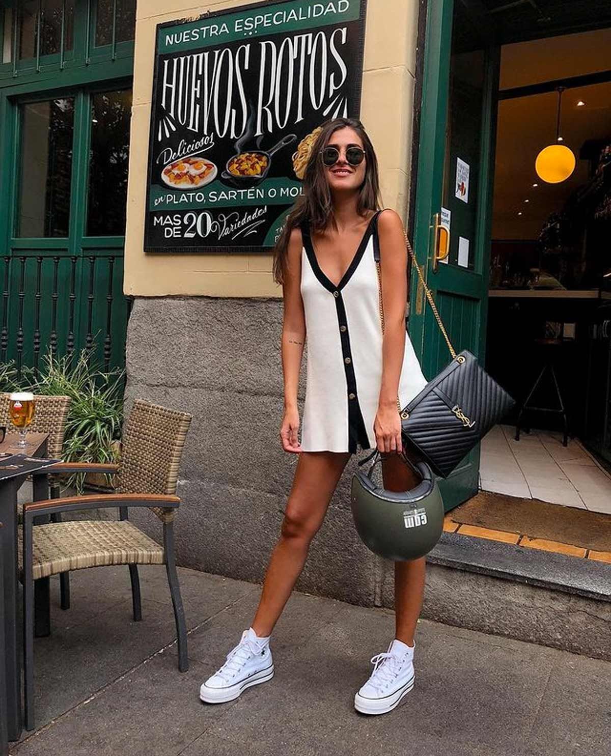 Gracias a Mery Turiel sabemos que el look ganador para la vuelta al cole  combina jeans 'baggy' de Zara y zapatillas Vans - Woman