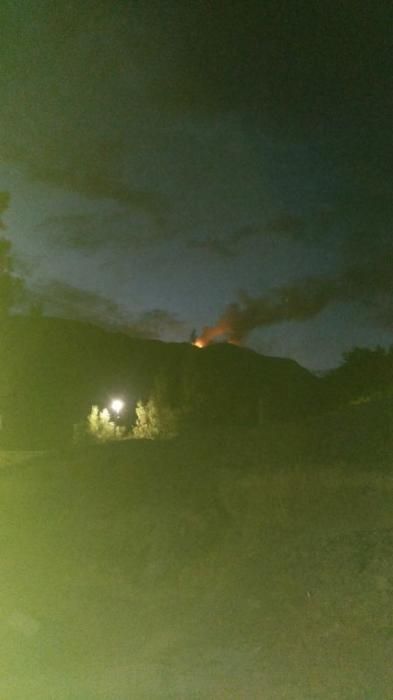 Incendio en el cañón del Tera