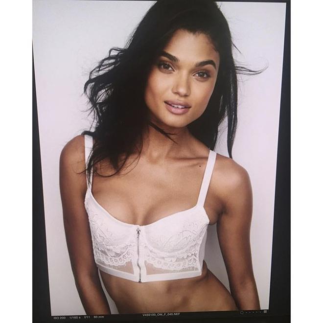 La modelo de lencería más dulce: Daniela Braga