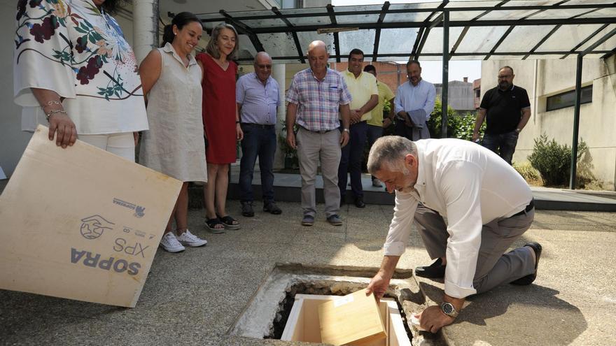 Manuel Cuíña espera tener operativo el nuevo consistorio en la primavera del año que viene