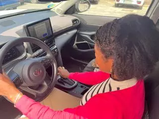 Lo dice una directiva europea: un curso de 7 horas permitirá conducir coches manuales con el carnet de vehículos automáticos