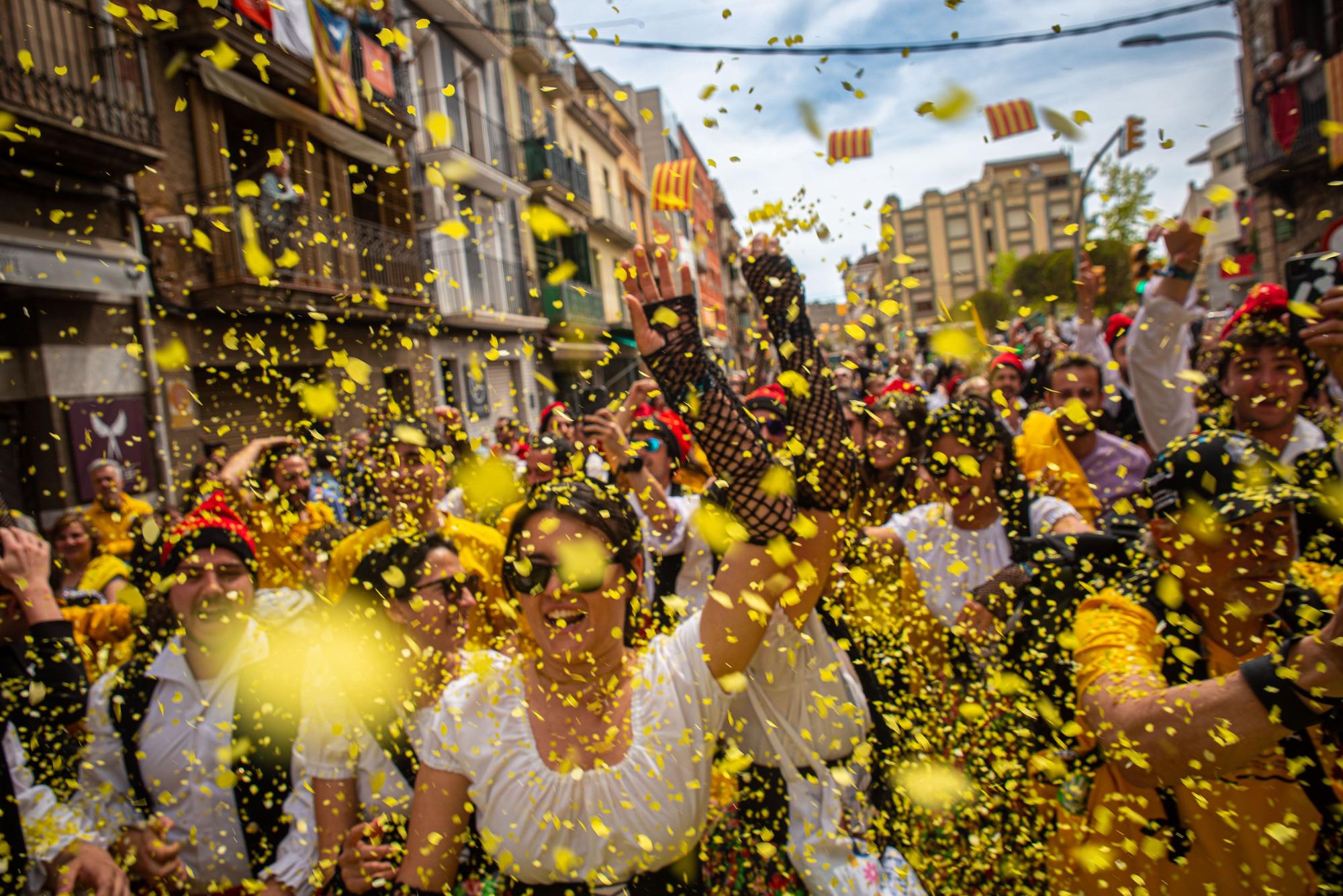 Els caramellaires omplen Súria de música, dansa i festa