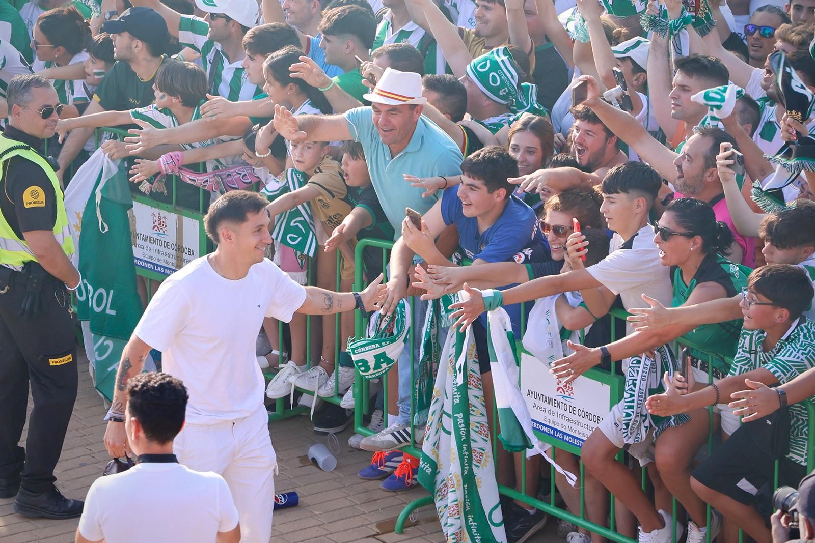 El Córdoba CF vuelve a Segunda / Las mejores imágenes de una noche para la historia