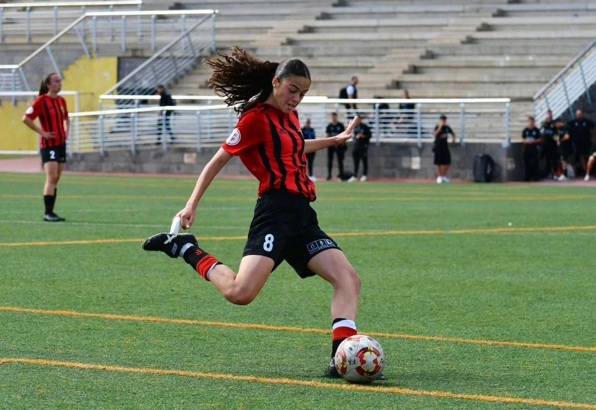 Carolina Ferrera en un partido con el Unión Viera