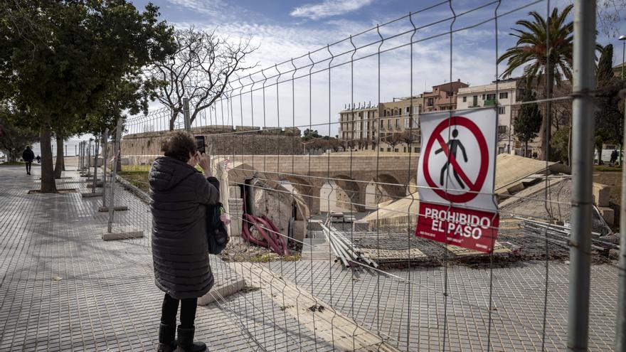 Las fotos de la paralización de las obras en el Baluard del Príncep, en las murallas de Palma, que debían finalizar en primavera