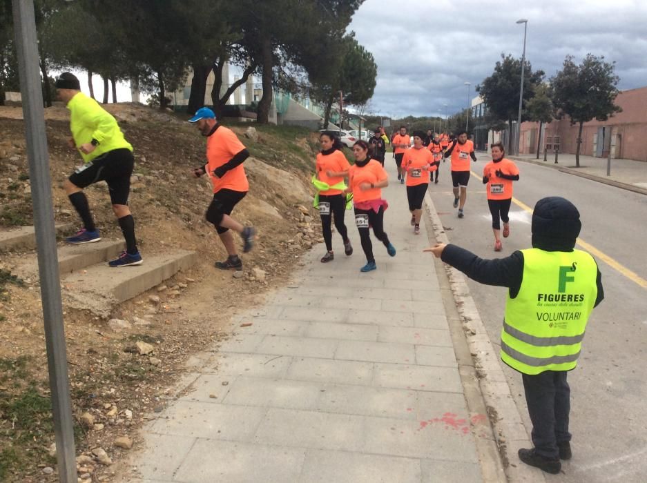 Mig miler d''atletes a la Run 4 Càncer de Figueres