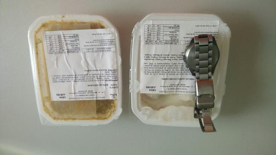 Imagen de un menú con un reloj al lado para mostrar el tamaño de la colación.