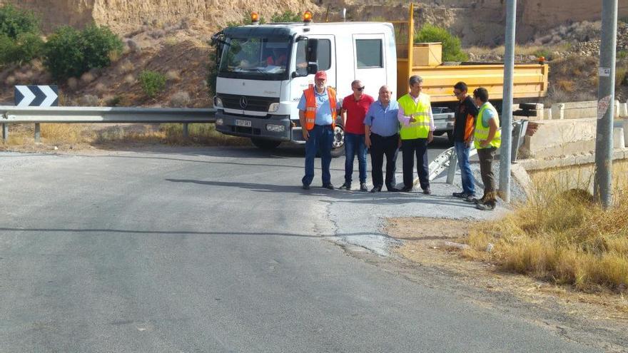 Obras en la carretera RM-E5, por la que se accede a la pedanía de La Murta