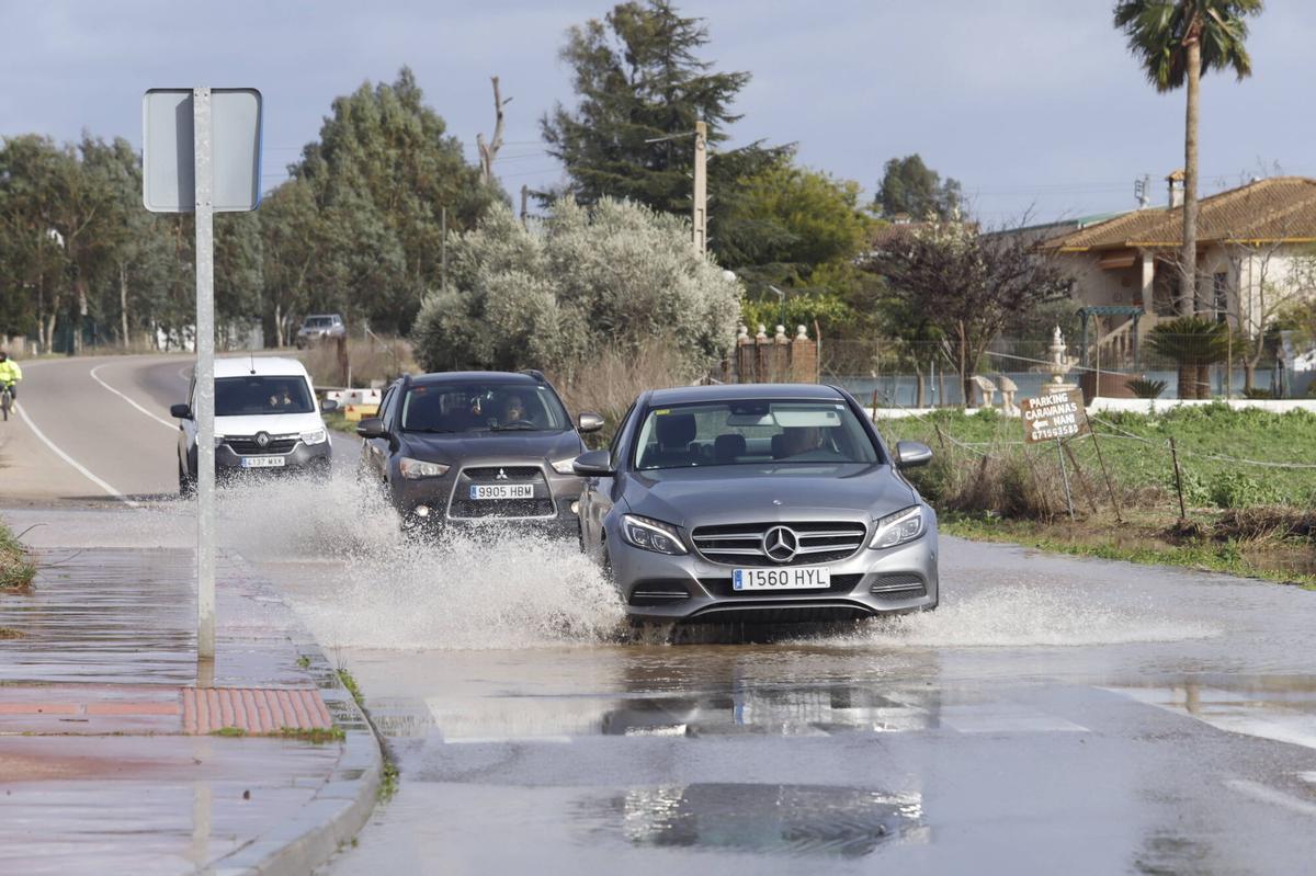 Balsa de agua tras el paso de la borrasca Kristin, la semana pasada en Córdoba.