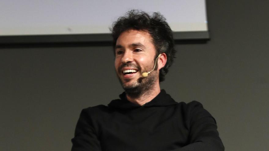 El vigués Luis García gana el Premio Primavera de novela