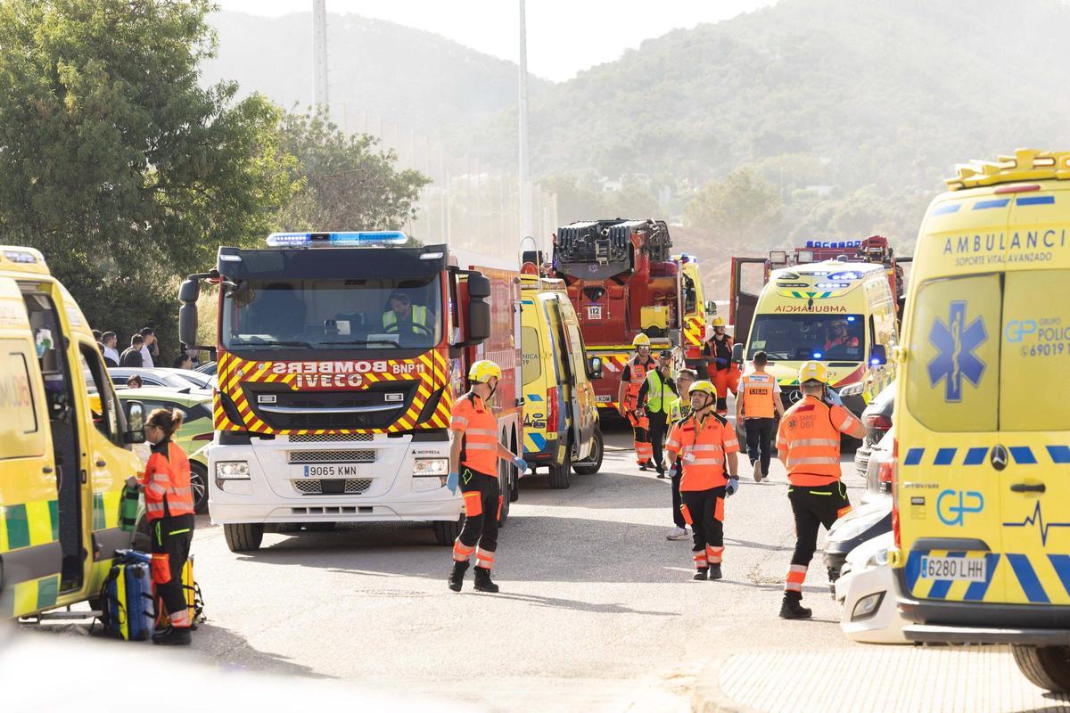 Impresionantes imágenes de los destrozos provocados por la explosión de un piso en Ibiza