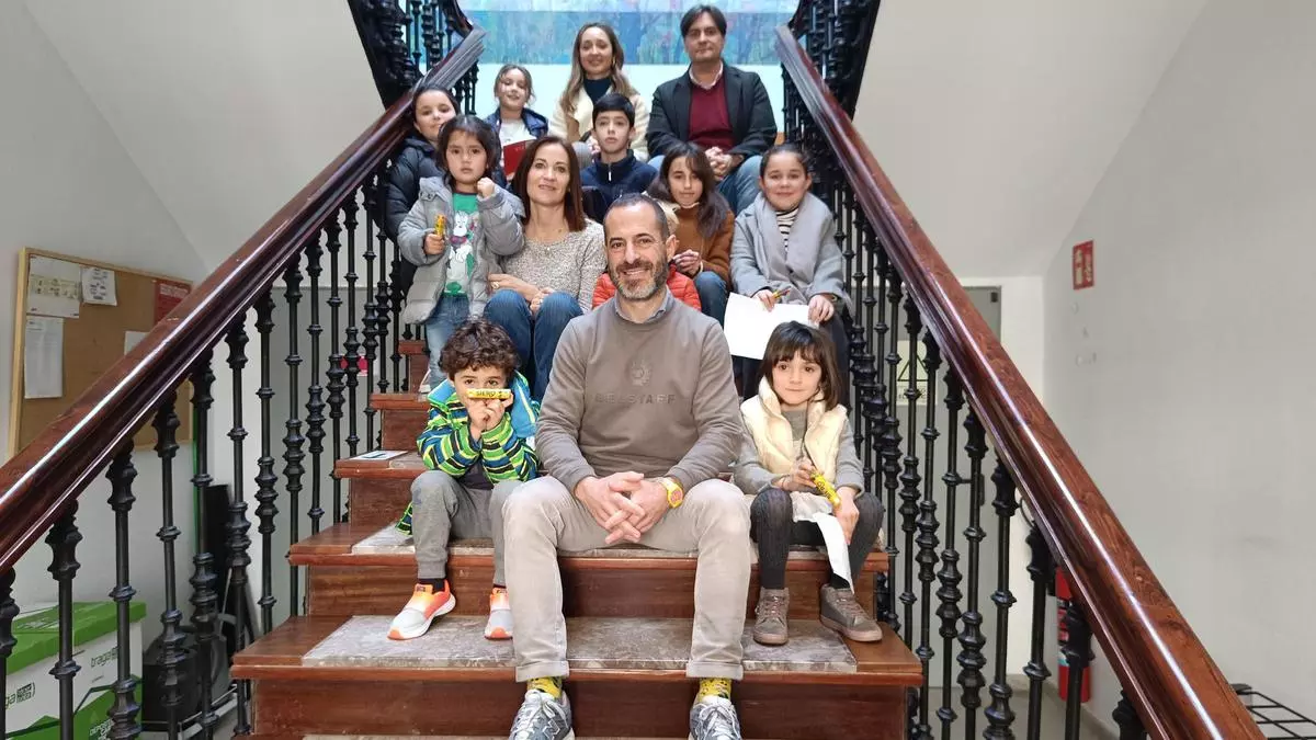 Los niños del colegio Xentiquina de Lieres, parlamento escolar y lista de deseos