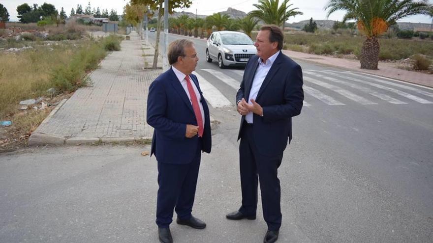 El consejero Valverde y el alcalde de Ceutí visitaron la zona.