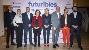 Xavier Bonany, Pepa Olmedo, Jaume Monserrat, Marisa Goñi, María Frontera, Antoni Riera, Pilar Ferrer y Joan Barceló, en el club de Diario de Mallorca.