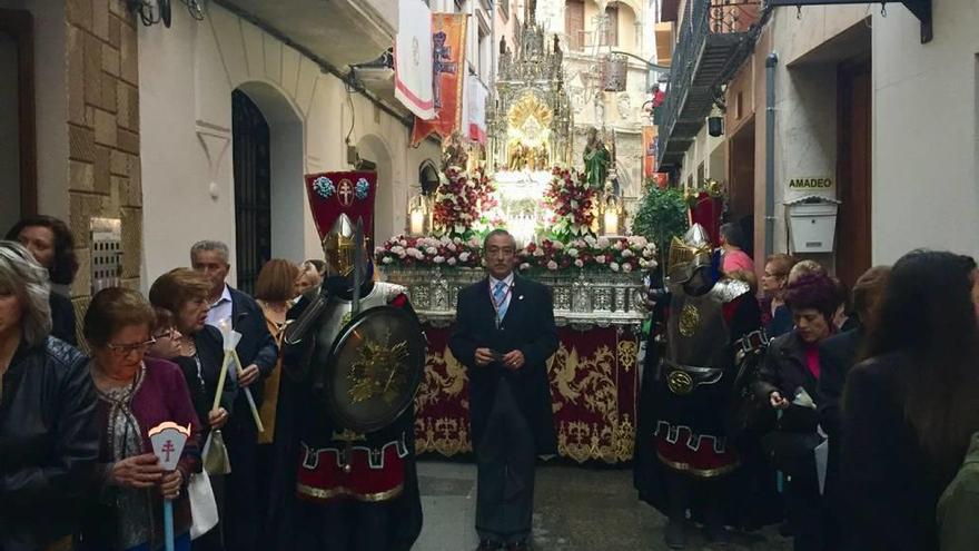 La procesión de la Santísima Cruz hasta la Basílica salió desde la Parroquia del Salvador.