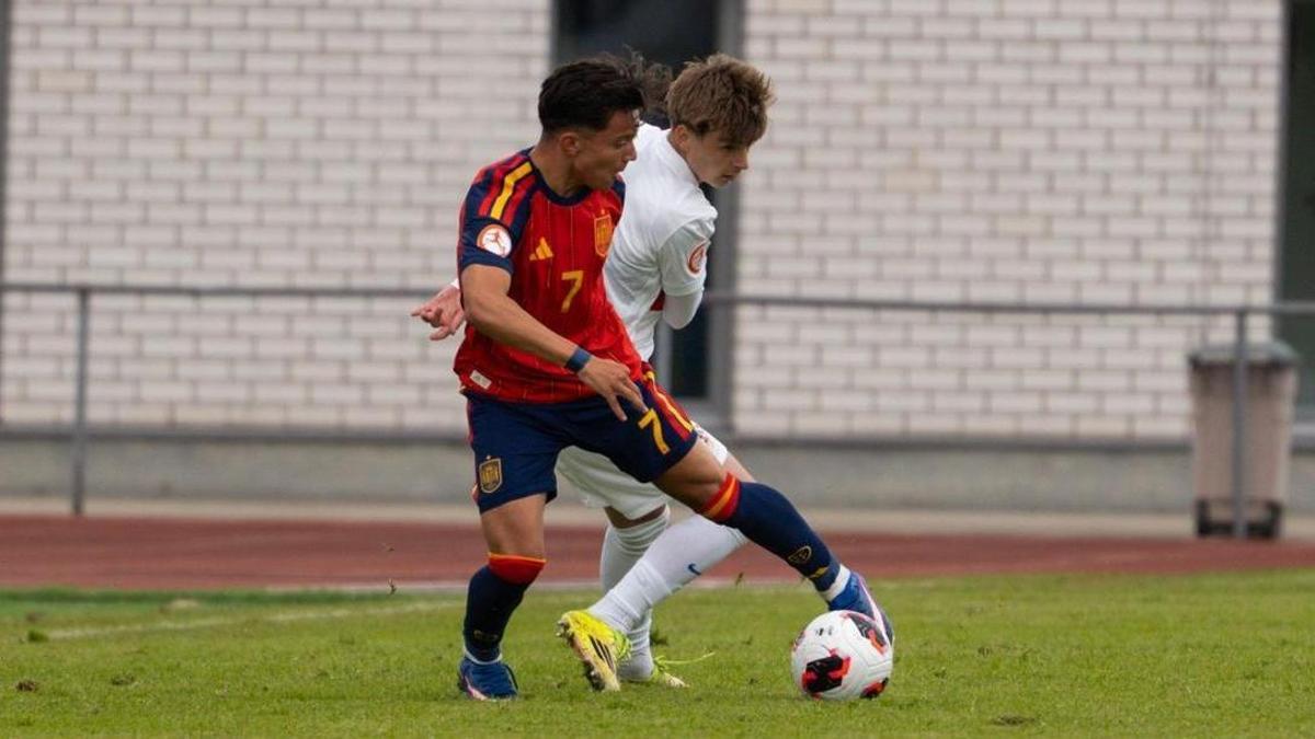 España cae ante Croacia, pero sigue viva en el Europeo sub 17 con el cordobés Rubén Gómez en semifinales