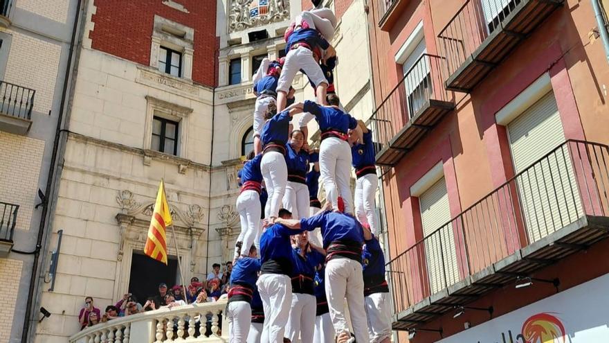 La diada dels Quatre Fuets de Berga llueix castells de nou pisos