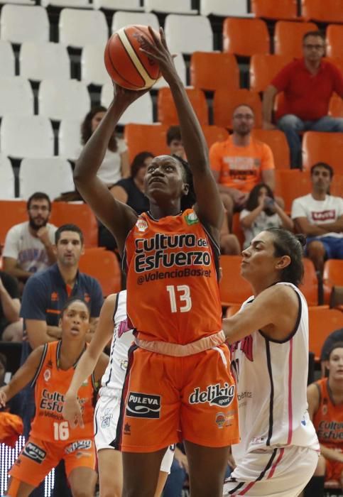 Partido entre Valencia Basket y Olímpico 64