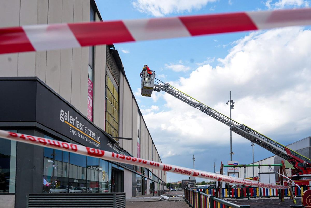 Derumbe en el Centro Comercial de Sabadell deja un muerto