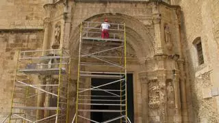 Rayos láser para restaurar la fachada de la iglesia de Biar