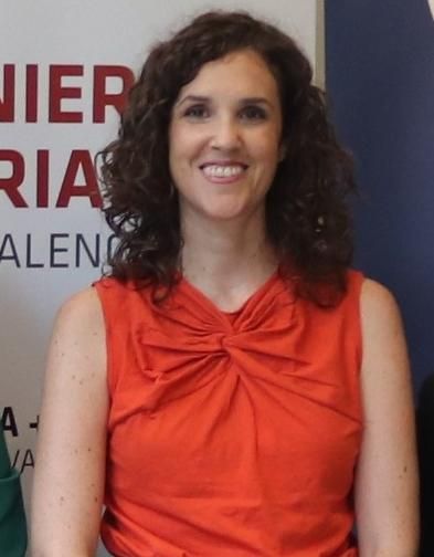 Esther Pavía, secretaria de la junta de gobierno.