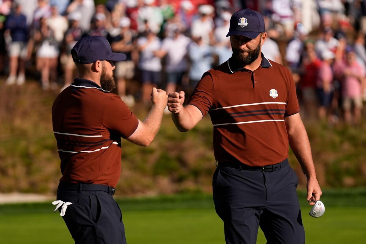 Rahm y Hatton, en la segunda jornada de la Ryder Cup, dieron otro punto a Europa