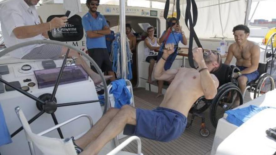 Un catamarán para visibilizar a las personas con movilidad reducida
