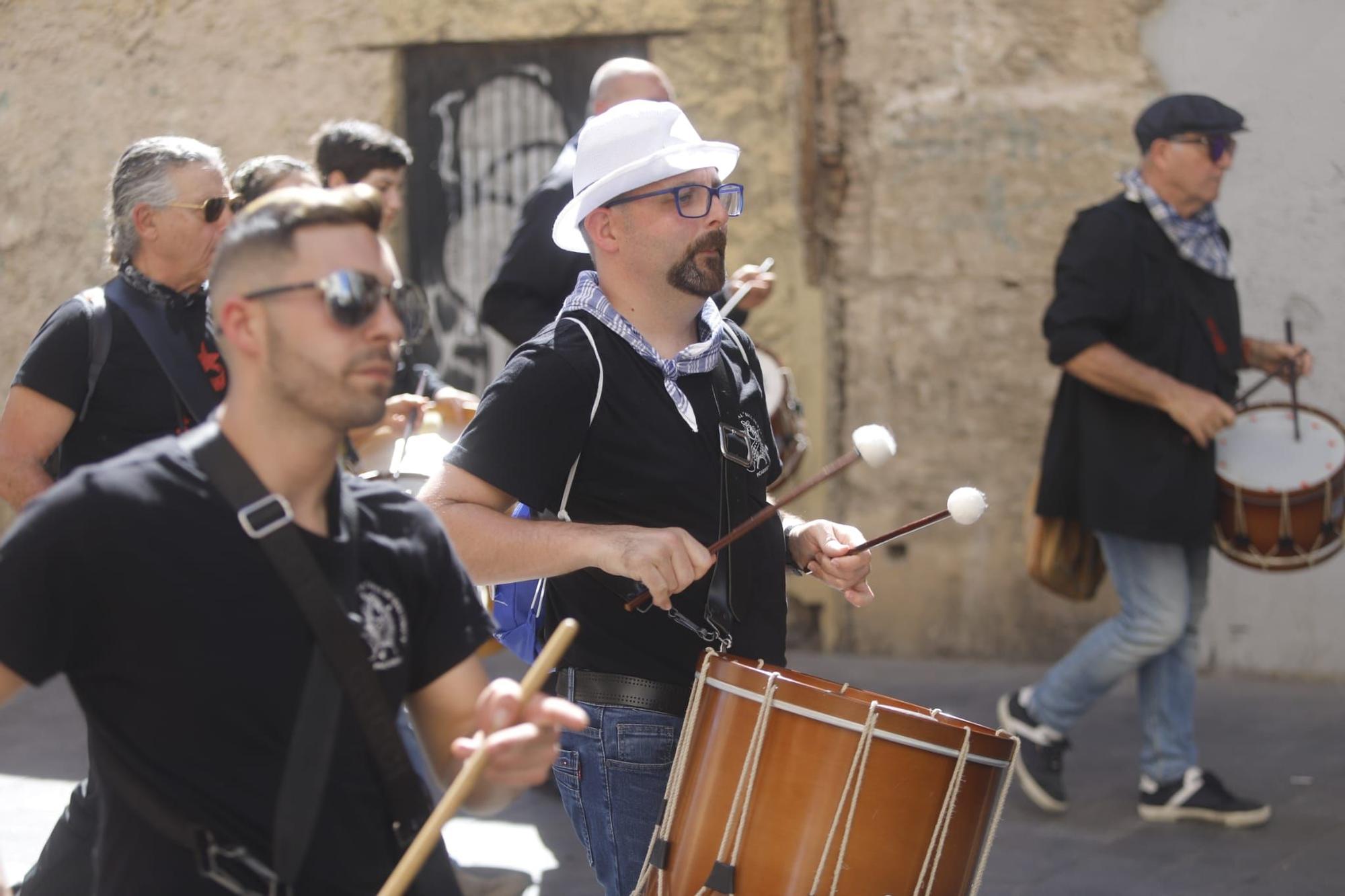 El ambiente fallero y el calor, protagonistas este domingo en València