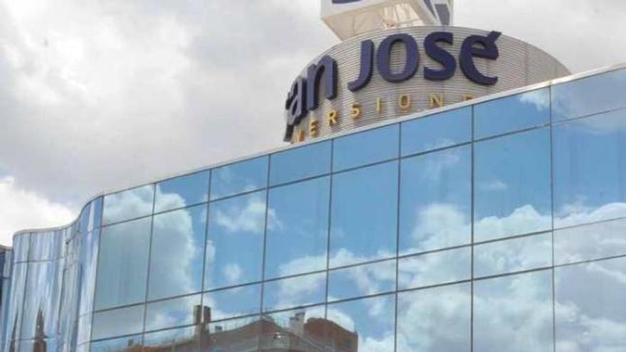 Imagen de la sede central de San José Inversiones en Orihuela