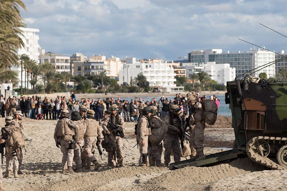 La Infantería de Marina toma Ibiza