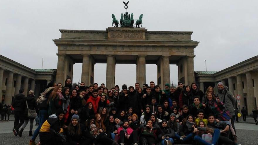 Un retraso en un museo salvó a los alumnos del Infante Juan Manuel en Berlín