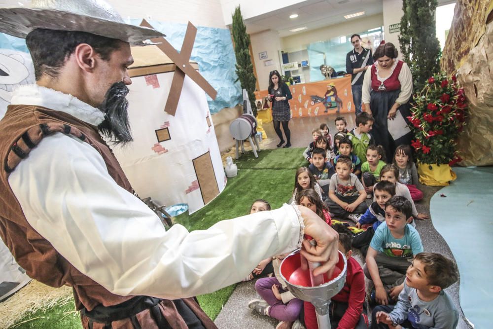 Los personajes de El Quijote pasean por el colegio de Hurchillo