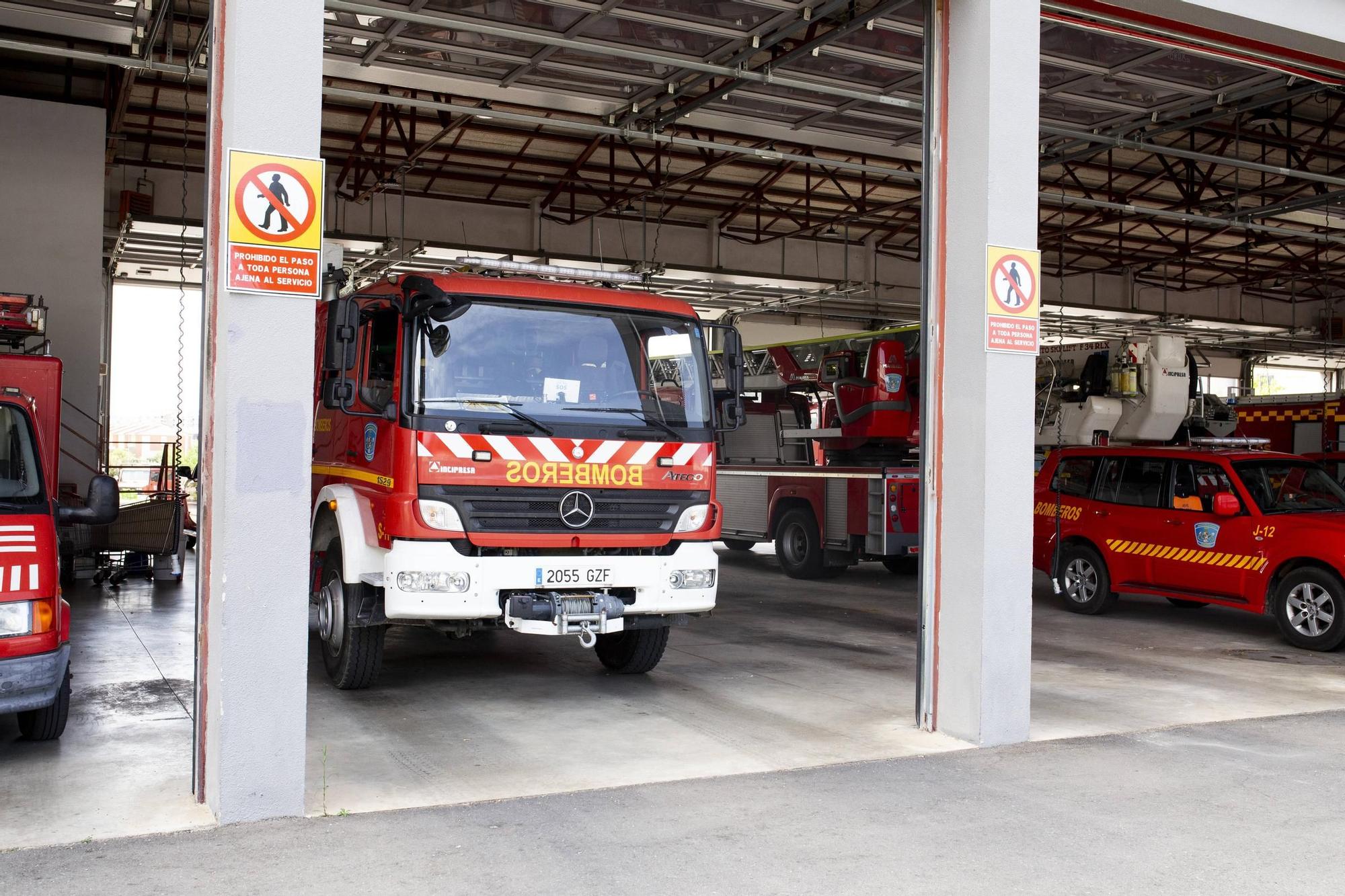 Las instalaciones y los equipos del parque de bomberos del Sepei de Cáceres.