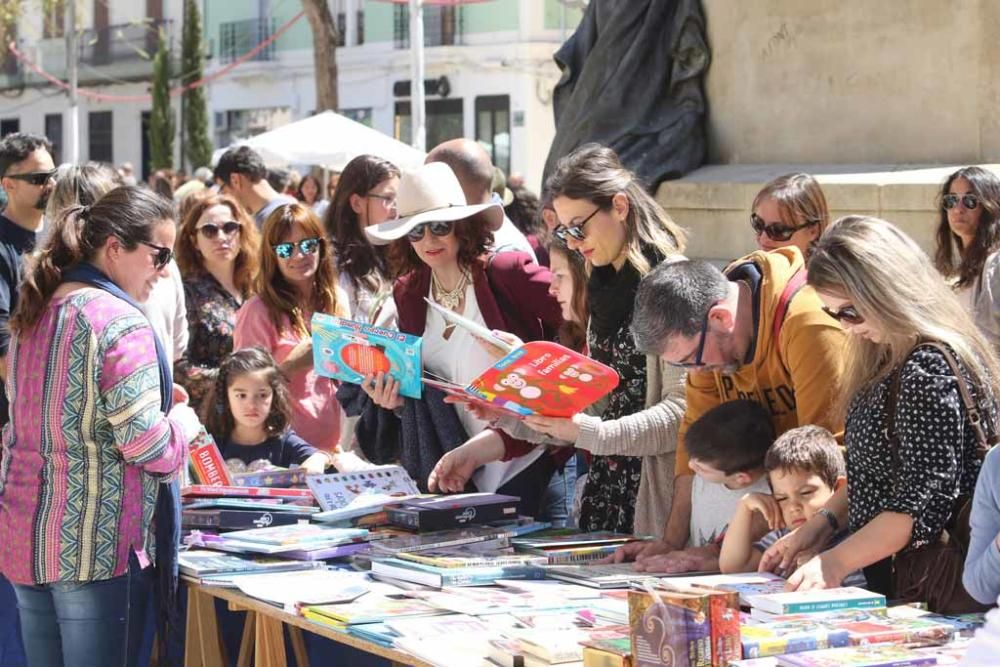 El Día del Libro ha registrado una gran afluencia de público